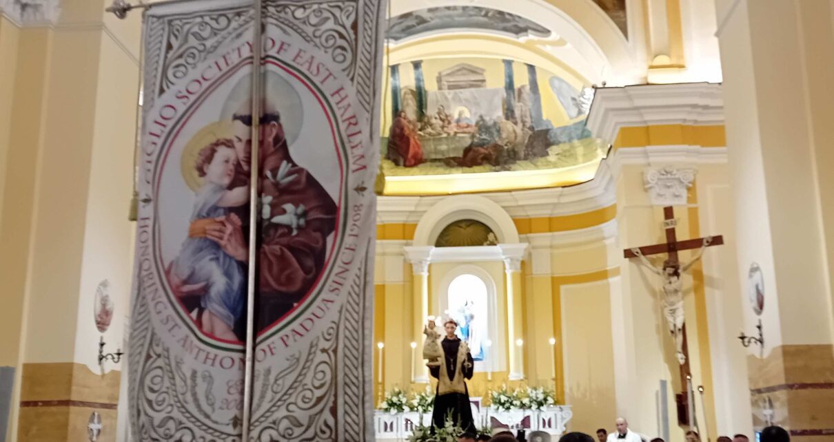7. Vessillo GSEHNY USA Fine Processione Antoniana 150^ Festa Gigli Brusciano 27.8.2025 Copia